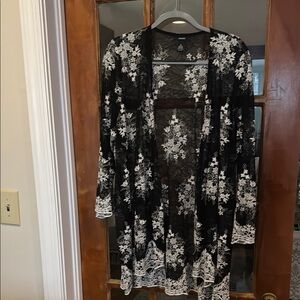 Alfani Black and White Lace Kimono